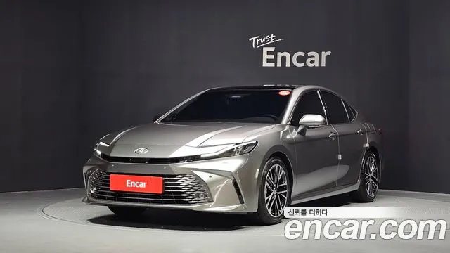 Фотография автомобиля — Toyota Camry XV80
