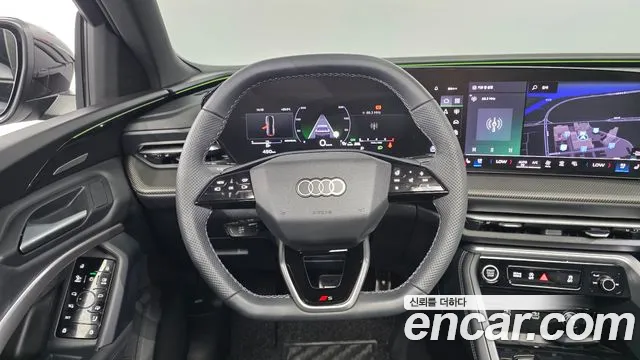 Audi Q5 45 TFSI quattro S Line Black Edition — Фото автомобиля 13