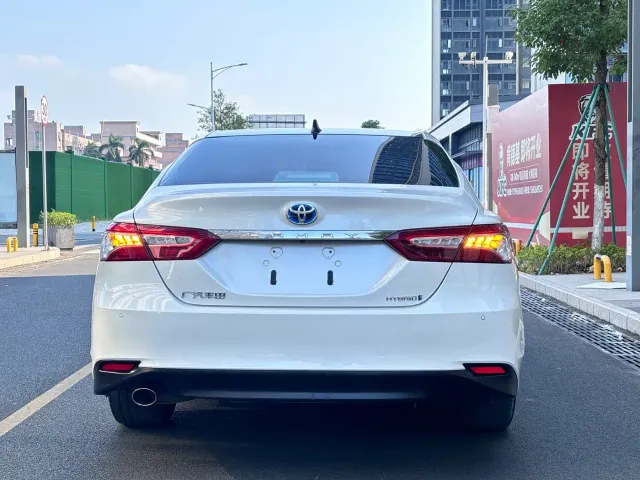 Toyota Camry — Фото автомобиля 5
