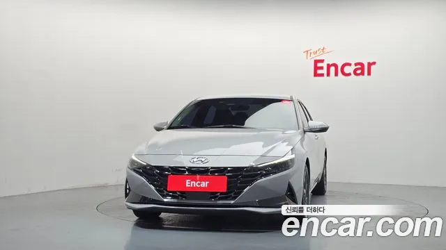 Hyundai Avante CN7 — Фото автомобиля 3