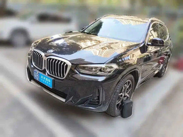 Фотография автомобиля — BMW X3