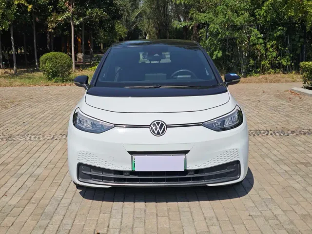 Volkswagen ID.3 — Фото автомобиля 2