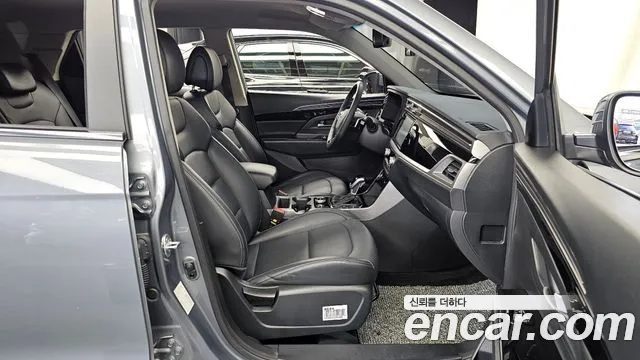 KGM Korando Beautiful — Фото автомобиля 17