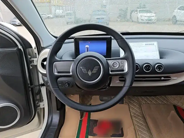 Wuling Bingo — Фото автомобиля 10
