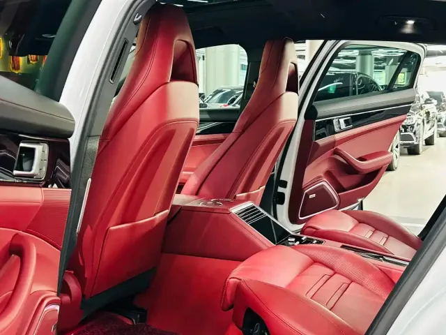 Porsche Panamera — Фото автомобиля 6