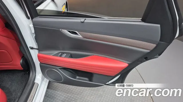 Genesis G80 Бензин 2.5 турбо AWD — Фото автомобиля 25