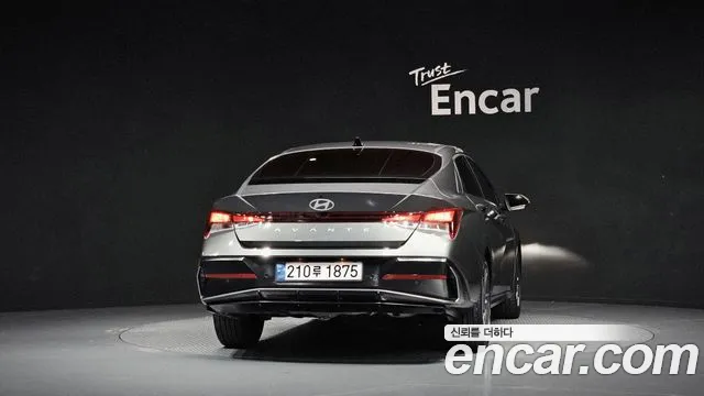 Hyundai Avante CN7 — Фото автомобиля 4