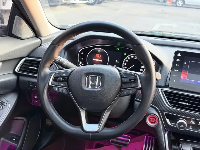 Honda Accord — Фото автомобиля 5