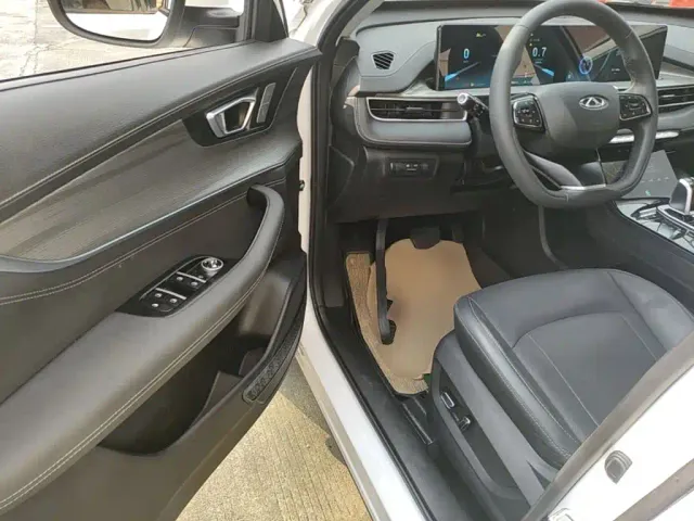 Chery Tiggo 8 PLUS — Фото автомобиля 15