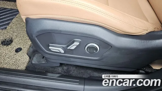 Hyundai Santafe Santa Fe (MX5) Бензин 2.5T 2WD — Фото автомобиля 29