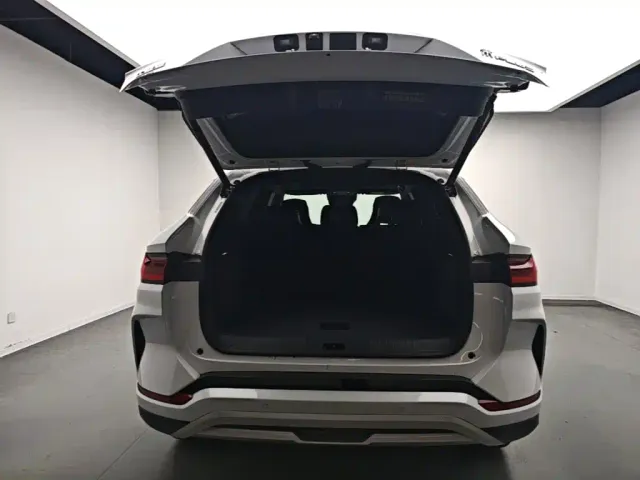 BYD Song PLUS — Фото автомобиля 18