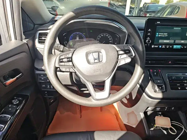 Honda Odyssey — Фото автомобиля 10