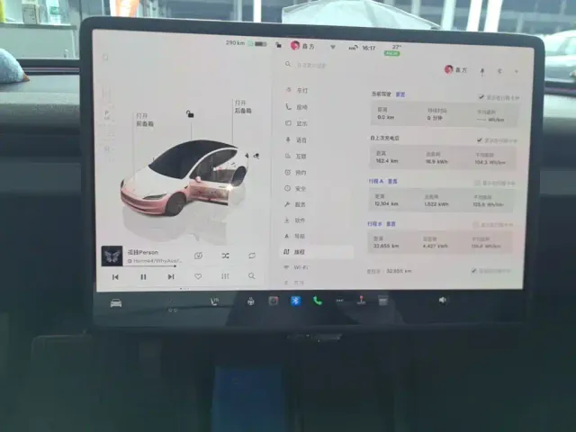 Tesla Model 3 — Фото автомобиля 12