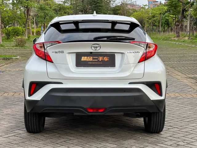 Toyota IZOA — Фото автомобиля 5