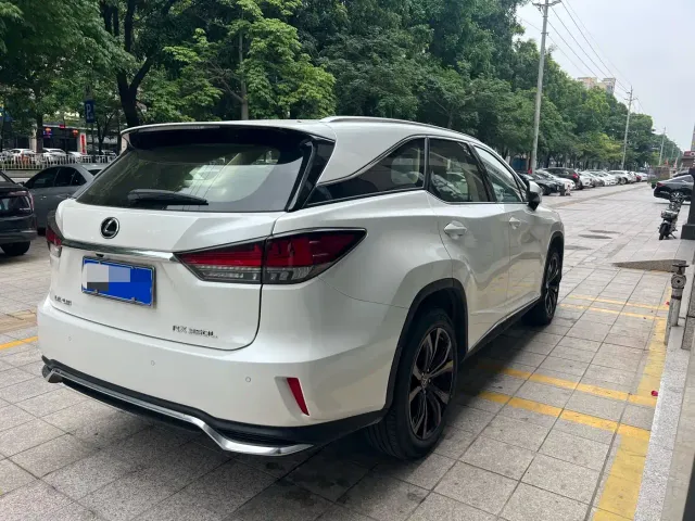 Lexus RX — Фото автомобиля 3