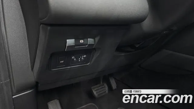 Land Rover Discovery Sport Generation 2 — Фото автомобиля 29