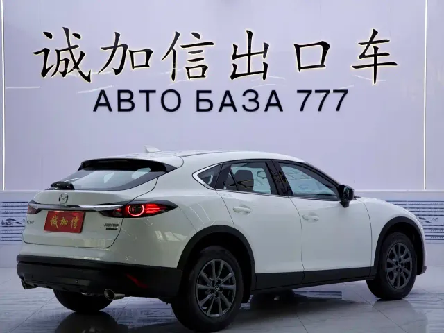 Mazda CX-4 — Фото автомобиля 3
