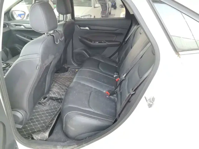 Ford Escort — Фото автомобиля 16