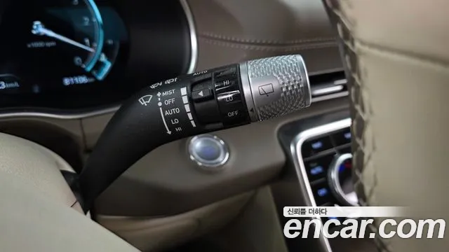 Genesis GV80 — Фото автомобиля 28