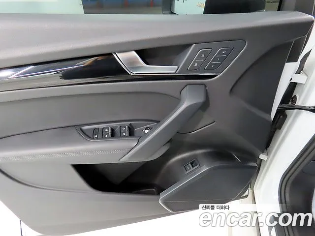 Audi Q5 FY — Фото автомобиля 14