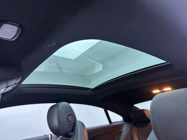 Mercedes-Benz E-Class — Фото автомобиля 17