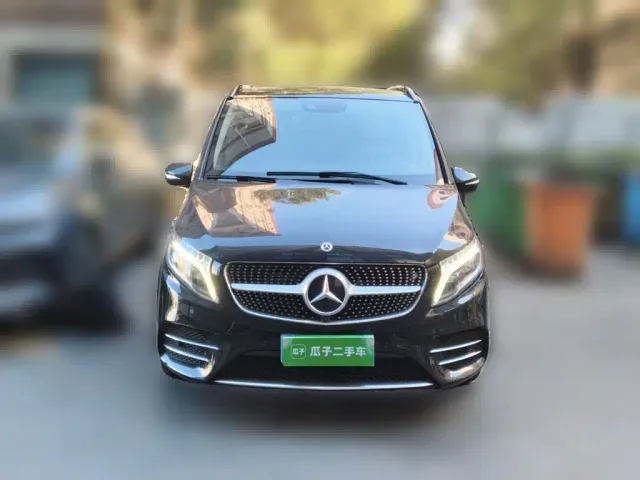 Mercedes-Benz V-Class — Фото автомобиля 2