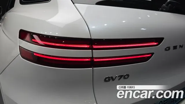 Genesis GV70 Electrified GV70 — Фото автомобиля 19