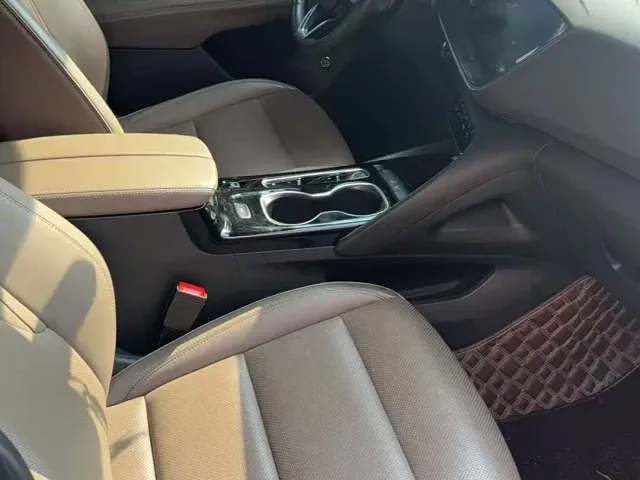 Buick Envision Plus — Фото автомобиля 4