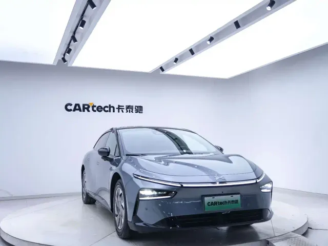 Xpeng P7+ — Фото автомобиля 4