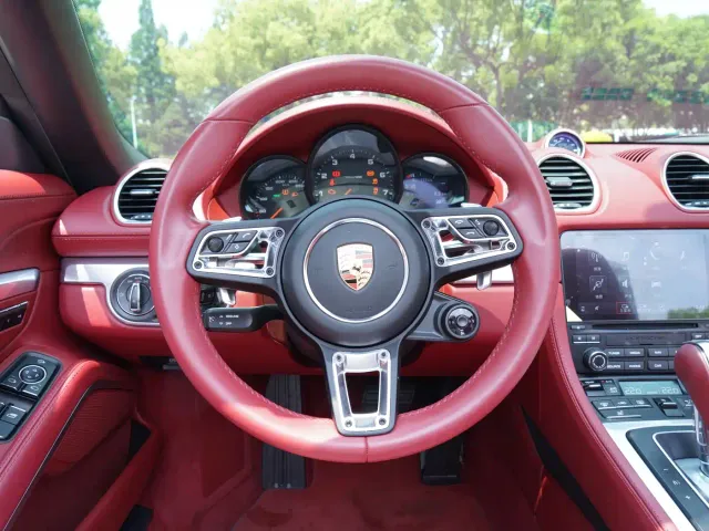 Porsche 718 — Фото автомобиля 8