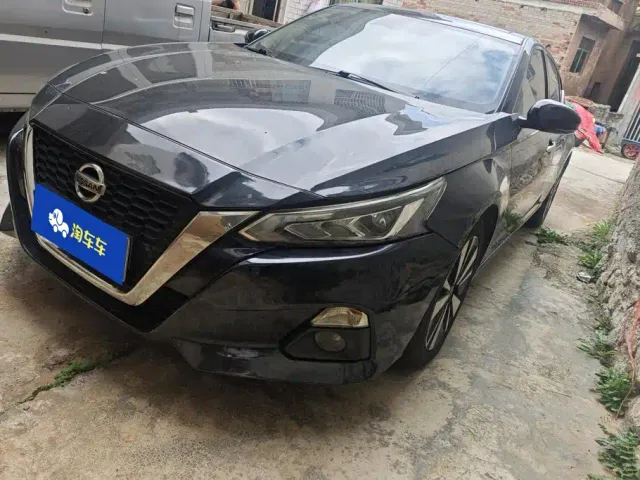 Фотография автомобиля — Nissan Teana