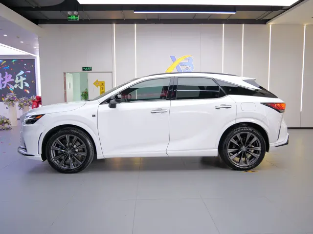 Lexus RX — Фото автомобиля 3