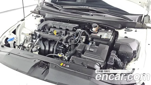 Hyundai Avante CN7 — Фото автомобиля 6