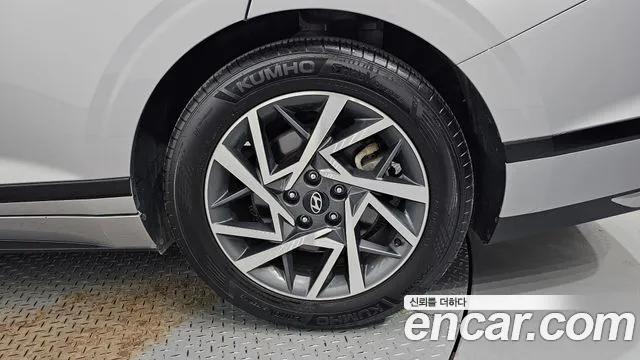 Hyundai Grandeur GN7 — Фото автомобиля 6