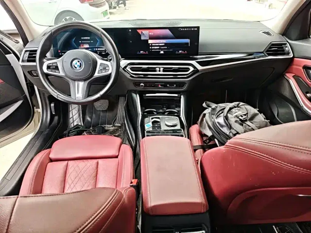 BMW i3 — Фото автомобиля 9
