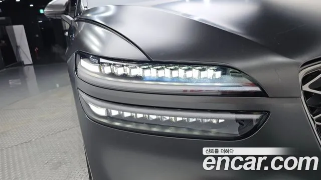 Genesis GV70 3.5T Бензин 2WD — Фото автомобиля 21