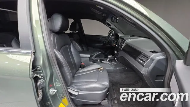 KG_Mobility_Ssangyong Rexton Новый Rexton Sport Khan Дизель 2.2 4WD — Фото автомобиля 25
