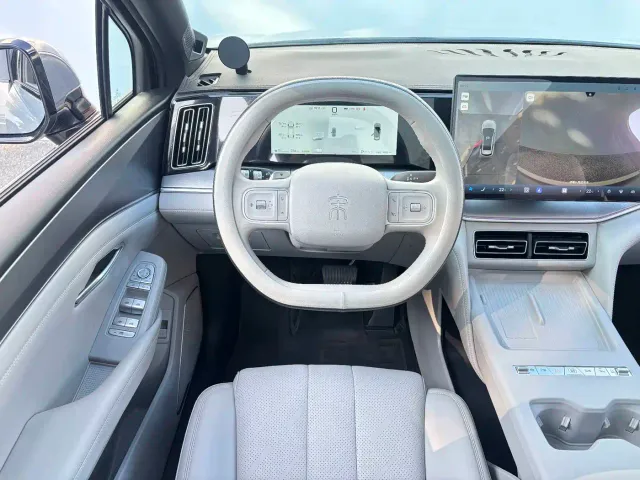 BYD Song Ultra — Фото автомобиля 14