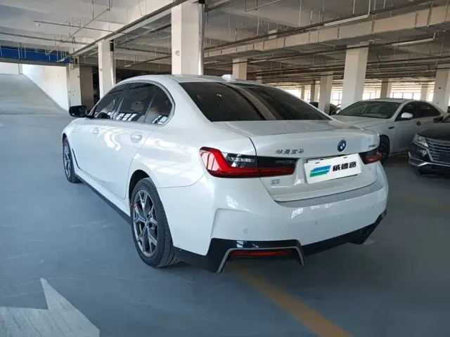 BMW i3 — Фото автомобиля 5