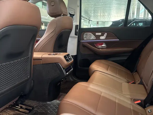 Mercedes-Benz GLE-Class — Фото автомобиля 6
