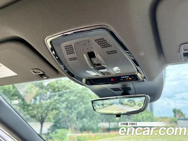 Cadillac Lyriq Lyriq Sport — Фото автомобиля 14