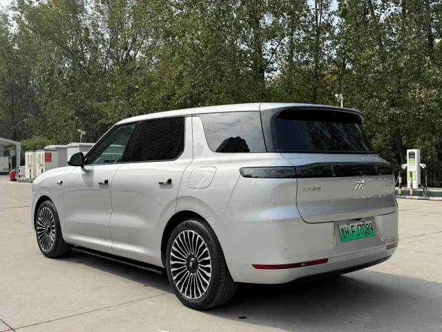 IM Motors LS8 — Фото автомобиля 13
