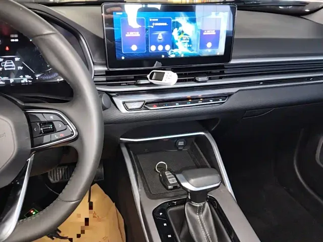 Geely Emgrand — Фото автомобиля 12