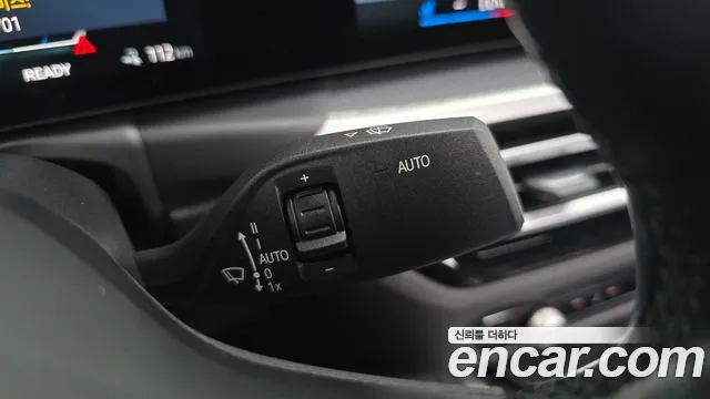 BMW i4 — Фото автомобиля 27