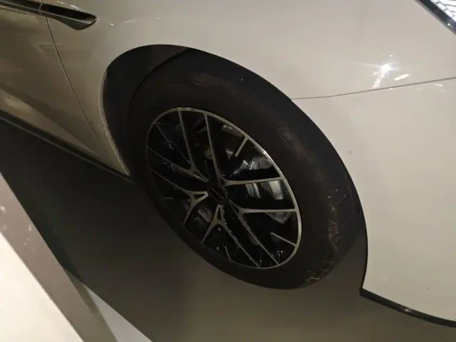 BYD Seal 07 DM-i — Фото автомобиля 8