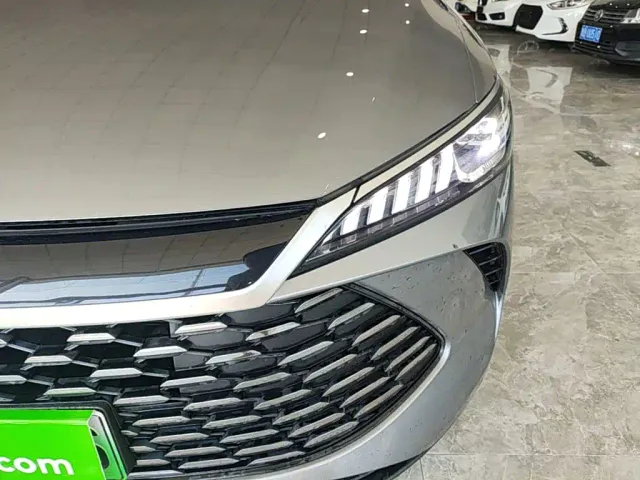 BYD Qin PLUS — Фото автомобиля 23