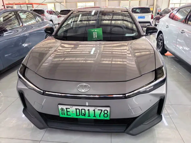 Toyota bZ3 — Фото автомобиля 3