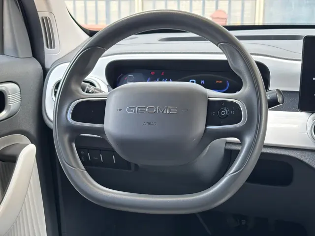 Geely Panda — Фото автомобиля 9