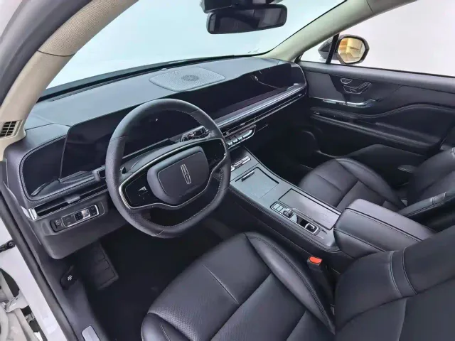 Lincoln Corsair — Фото автомобиля 18