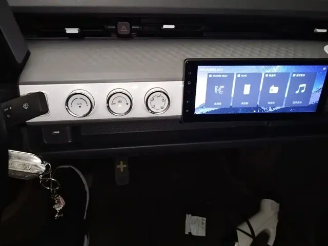 Wuling Hongguang Mini EV — Фото автомобиля 12